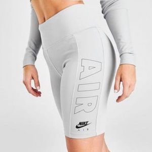 💫🤩Nike Air Biker Shorts